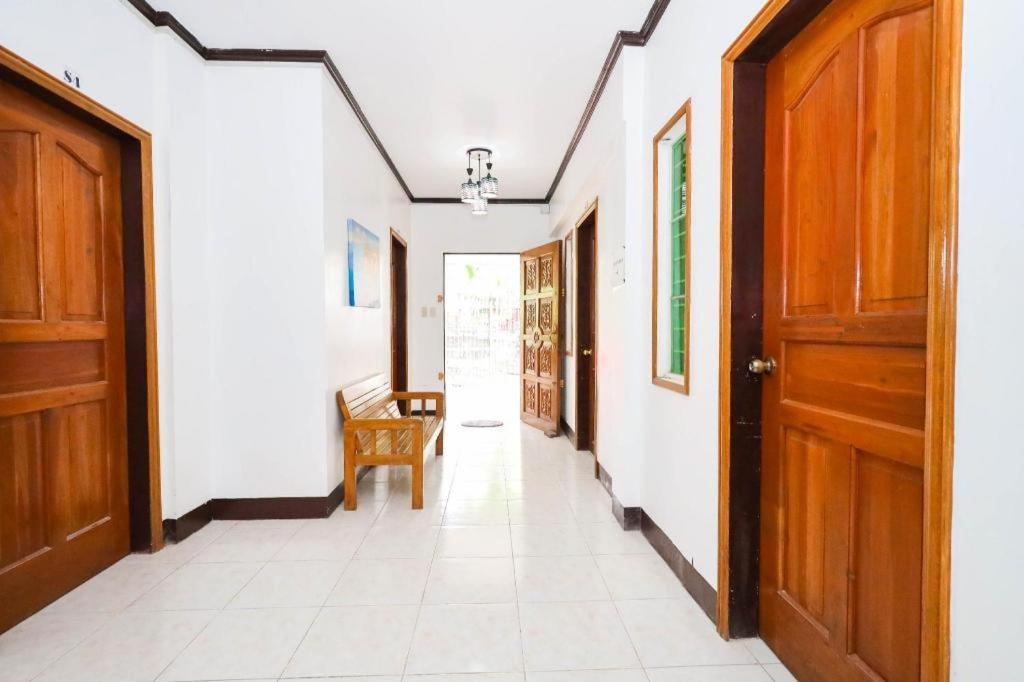 Mayon Backpackers Hostel Legazpi Exterior foto