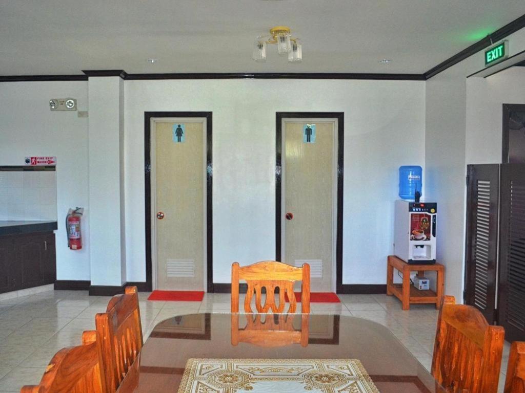 Mayon Backpackers Hostel Legazpi Exterior foto
