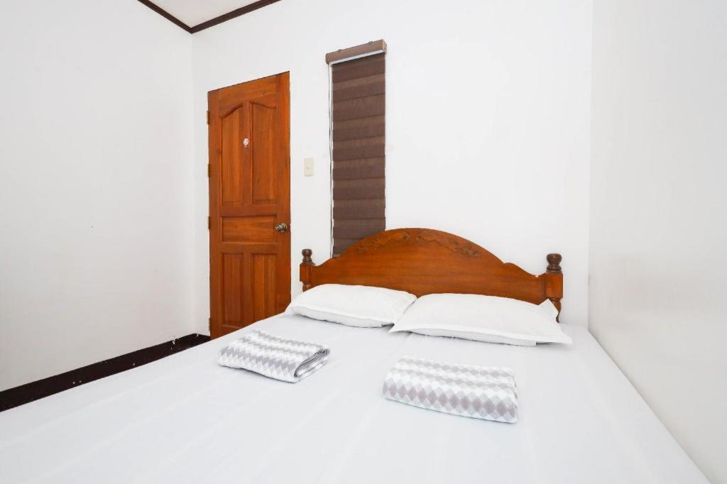 Mayon Backpackers Hostel Legazpi Exterior foto